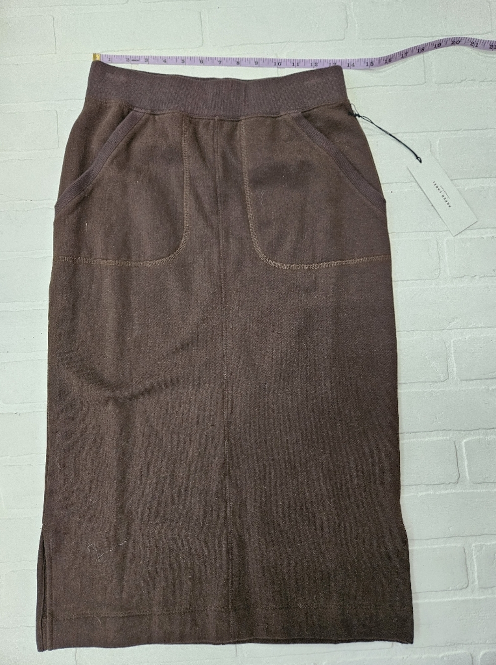 Set Of Two Sweatshirts And Skirt - Picture 5 of 14